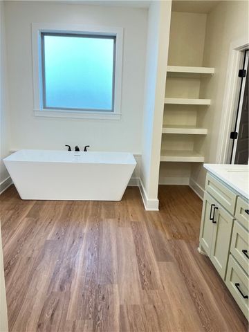 4 Arthur Circle, Bella Vista, AR 72715