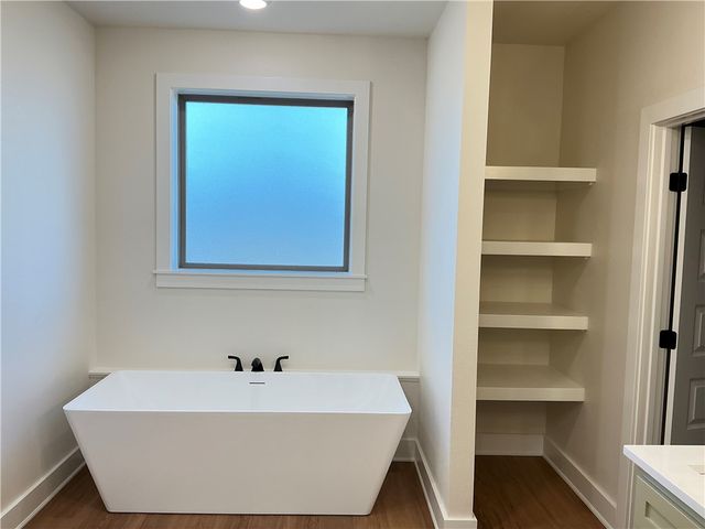 4 Arthur Circle, Bella Vista, AR 72715