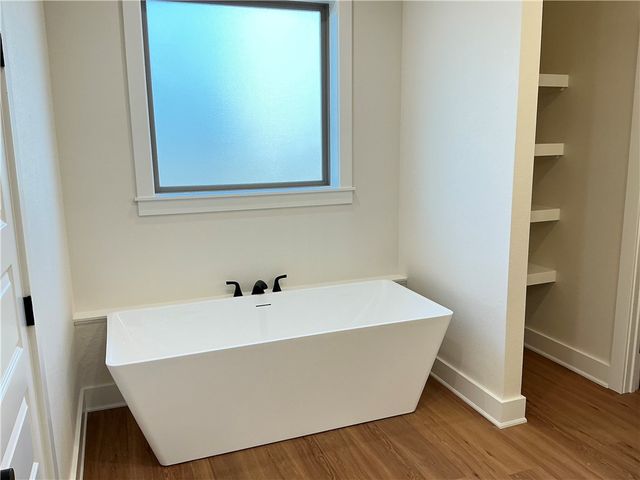 4 Arthur Circle, Bella Vista, AR 72715