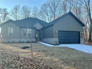 4 Arthur Circle, Bella Vista, AR 72715