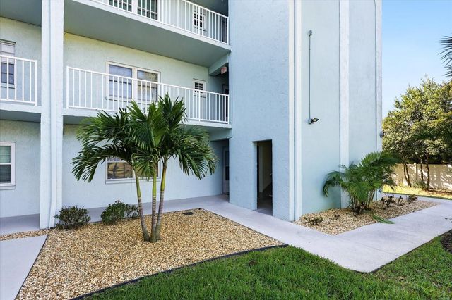 1706 BELLEAIR FOREST DRIVE 128, Belleair, FL 33756