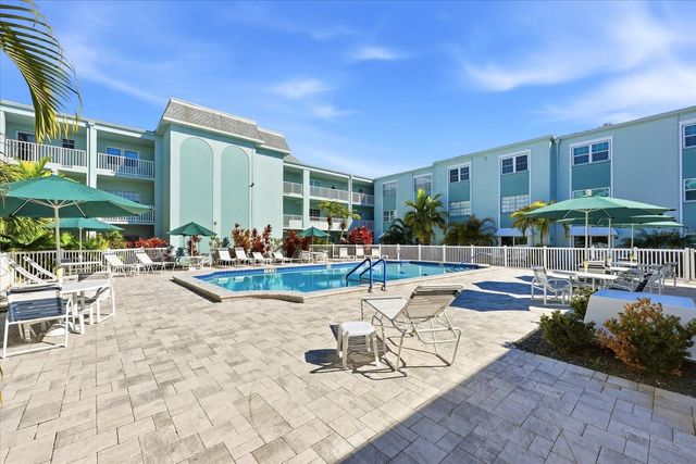 1706 BELLEAIR FOREST DRIVE 128, Belleair, FL 33756