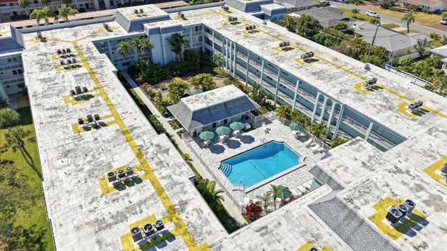 1706 BELLEAIR FOREST DRIVE 128, Belleair, FL 33756