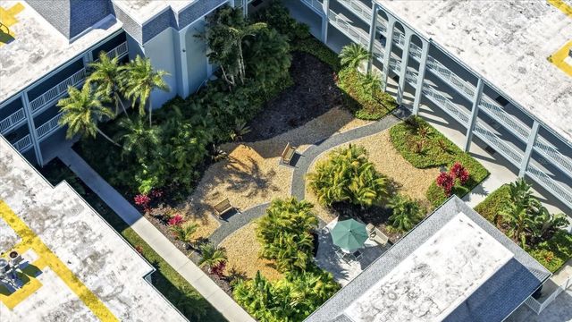 1706 BELLEAIR FOREST DRIVE 128, Belleair, FL 33756