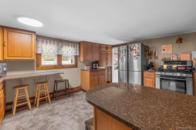 421 Orchard Drive, Wallkill, NY 12589