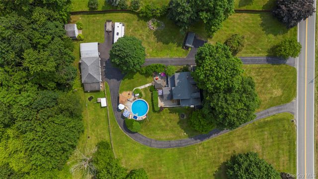 421 Orchard Drive, Wallkill, NY 12589