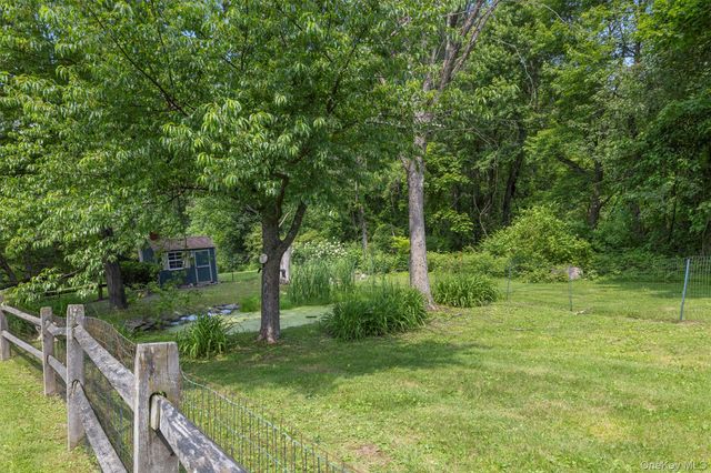 421 Orchard Drive, Wallkill, NY 12589