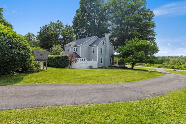 421 Orchard Drive, Wallkill, NY 12589