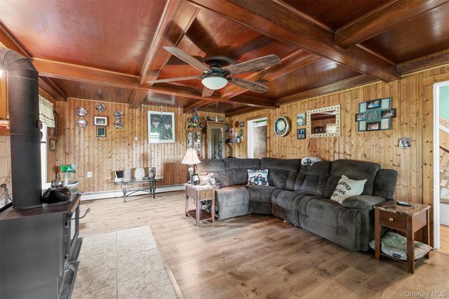 421 Orchard Drive, Wallkill, NY 12589