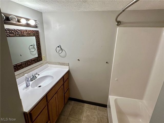 540 Carver Street NW, Massillon, OH 44647