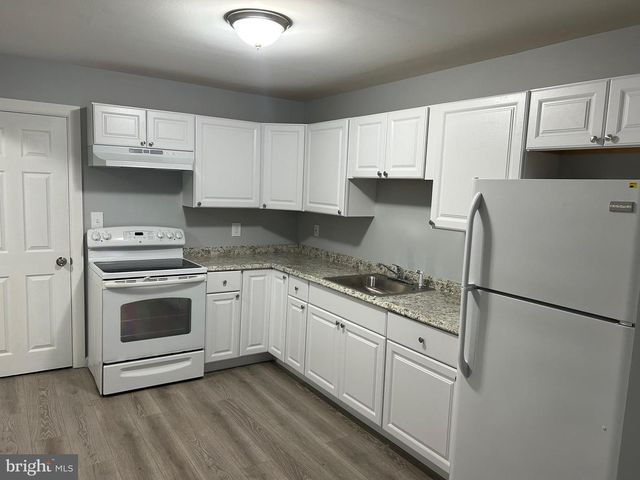 8009 WOODHOLME CIR, Pasadena, MD 21122