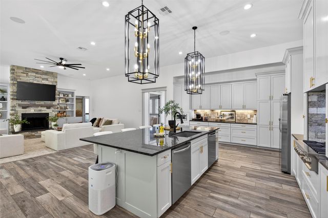 8778 Catamaran Way, Montgomery, TX 77316