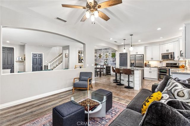 33496 Cedar Creek, Lake Elsinore, CA 92532