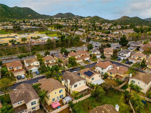 33496 Cedar Creek, Lake Elsinore, CA 92532