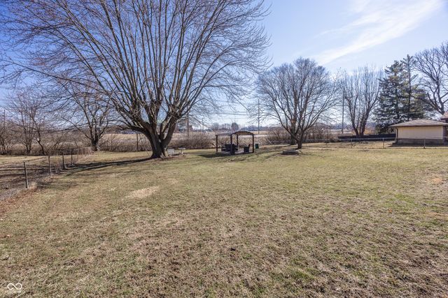 926 E Post Road, Anderson, IN 46012