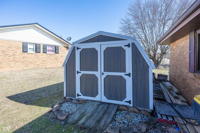 926 E Post Road, Anderson, IN 46012