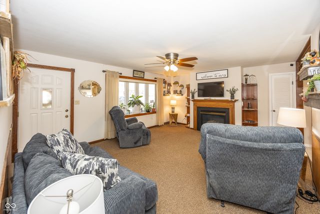 926 E Post Road, Anderson, IN 46012