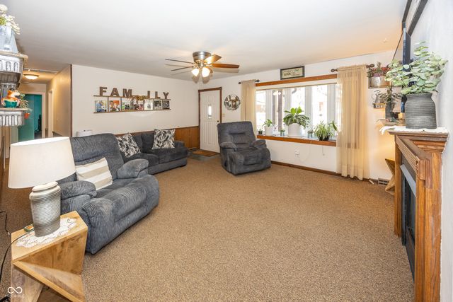 926 E Post Road, Anderson, IN 46012