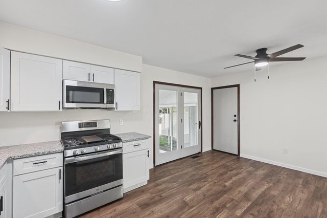 2050 Willow Run Road, Grove City, OH 43123
