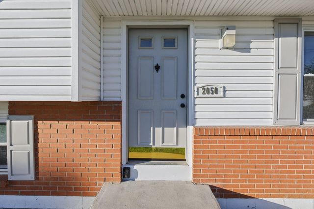 2050 Willow Run Road, Grove City, OH 43123