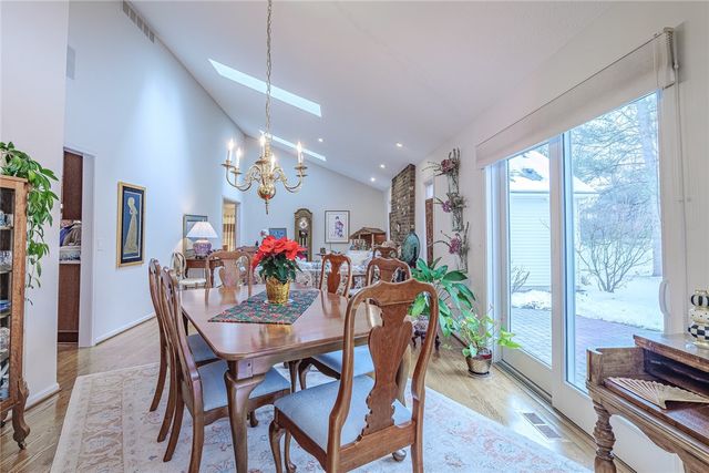 47 Falcon Trail, Pittsford, NY 14534