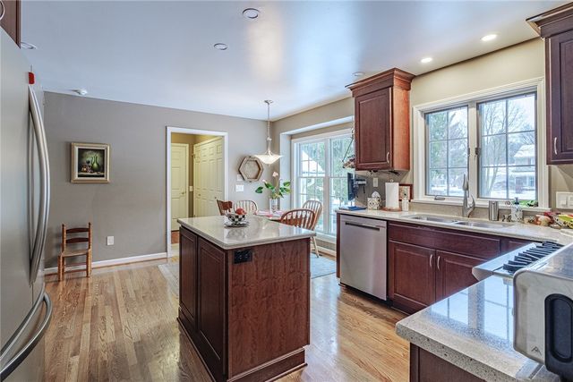 47 Falcon Trail, Pittsford, NY 14534