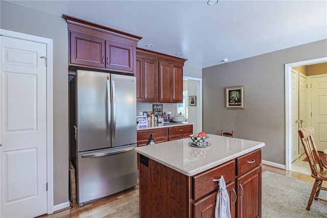 47 Falcon Trail, Pittsford, NY 14534