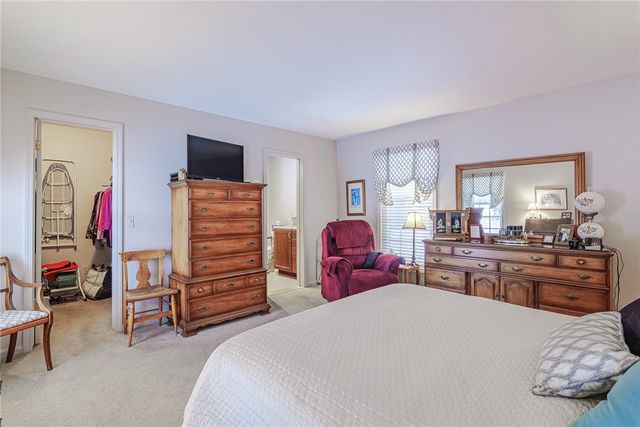 47 Falcon Trail, Pittsford, NY 14534