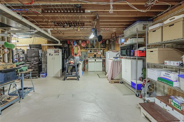 47 Falcon Trail, Pittsford, NY 14534