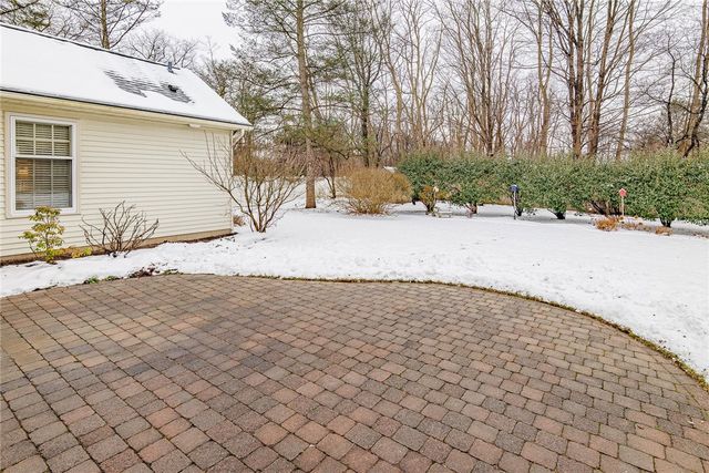 47 Falcon Trail, Pittsford, NY 14534