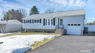 110 Meadow Lark Road, Naugatuck, CT 06770