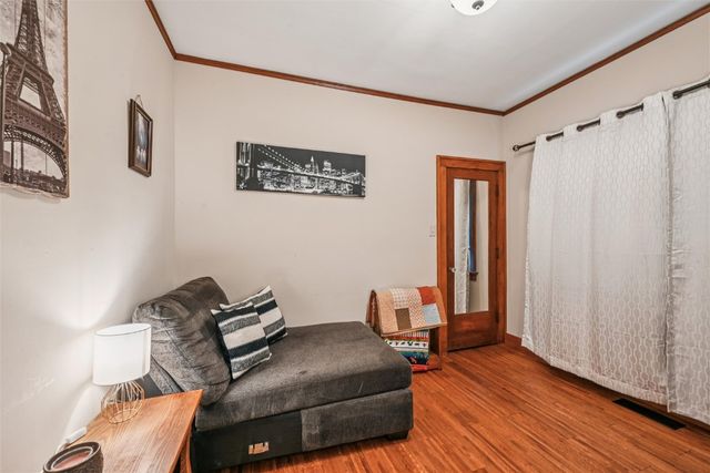 716 F Avenue NW, Cedar Rapids, IA 52405