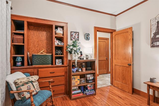 716 F Avenue NW, Cedar Rapids, IA 52405