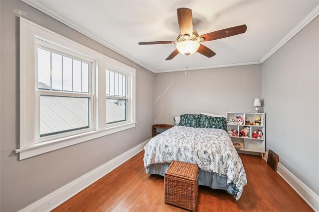 716 F Avenue NW, Cedar Rapids, IA 52405