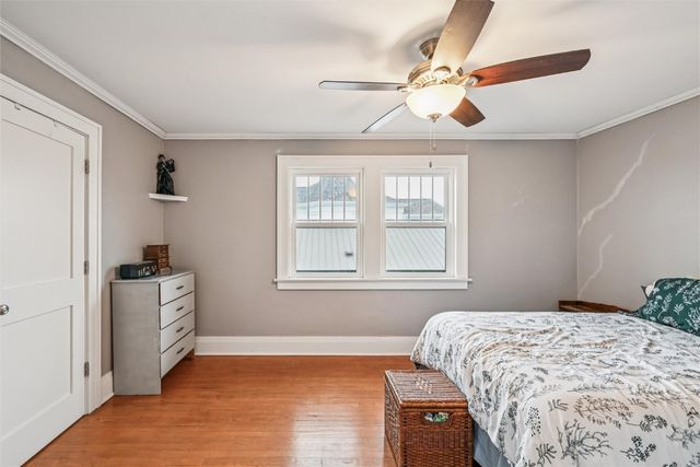 716 F Avenue NW, Cedar Rapids, IA 52405