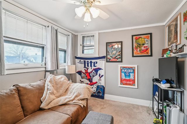 716 F Avenue NW, Cedar Rapids, IA 52405