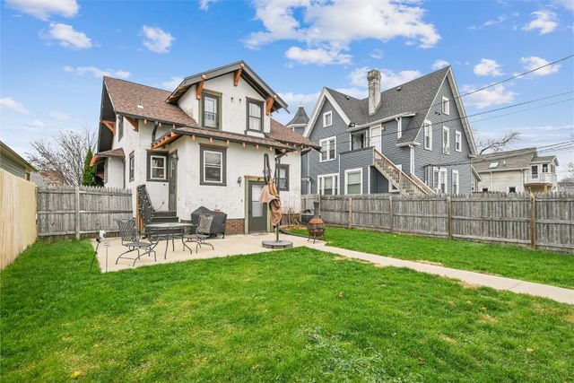 716 F Avenue NW, Cedar Rapids, IA 52405