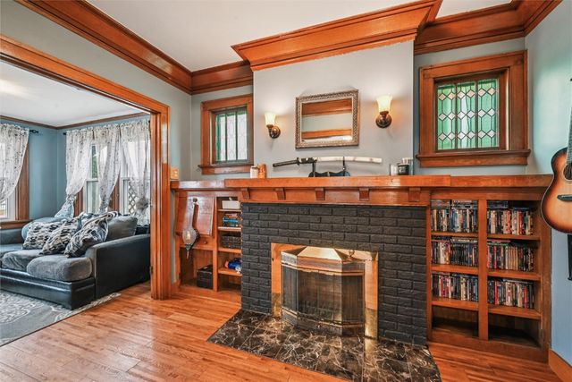 716 F Avenue NW, Cedar Rapids, IA 52405