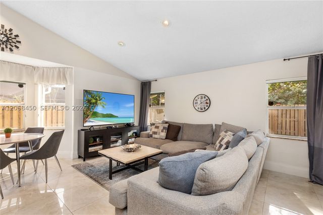 7171 NW 44th Ln, Coconut Creek, FL 33073