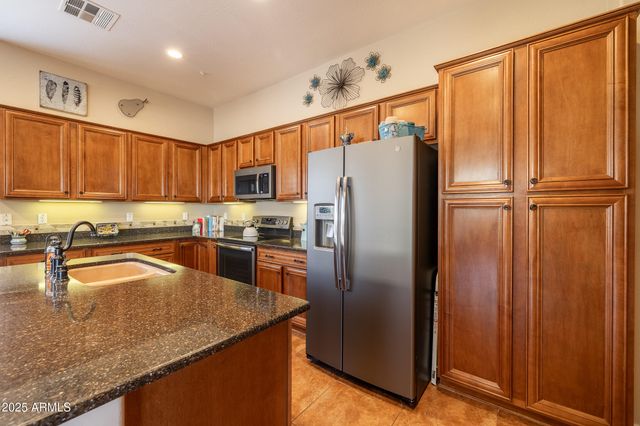 13050 W PINNACLE VISTA Drive, Peoria, AZ 85383