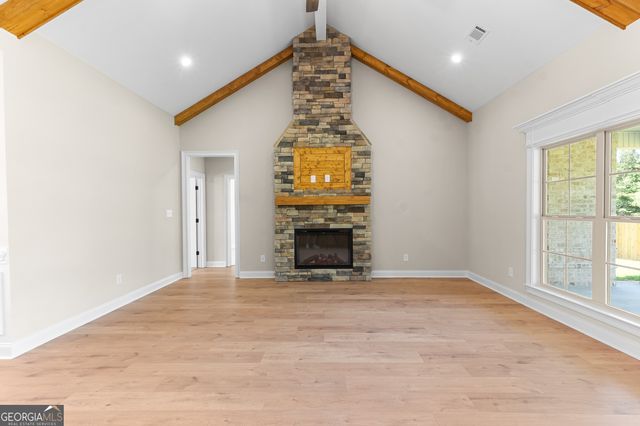 212 Golden Chestnut Bend, Bonaire, GA 31005