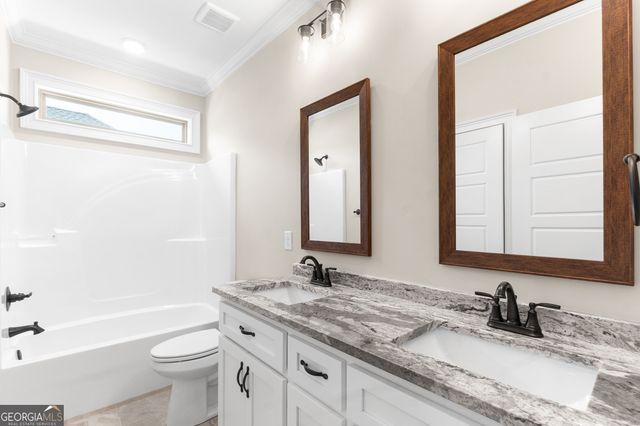 212 Golden Chestnut Bend, Bonaire, GA 31005