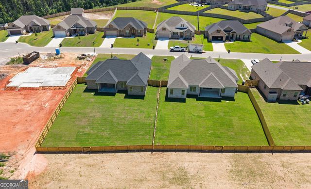 212 Golden Chestnut Bend, Bonaire, GA 31005