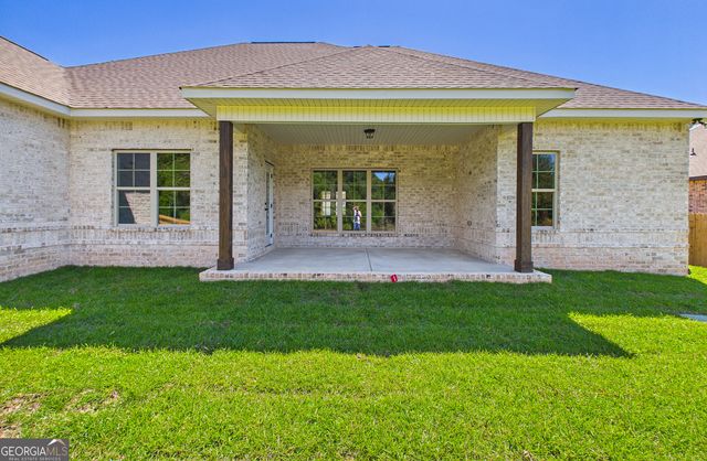 212 Golden Chestnut Bend, Bonaire, GA 31005
