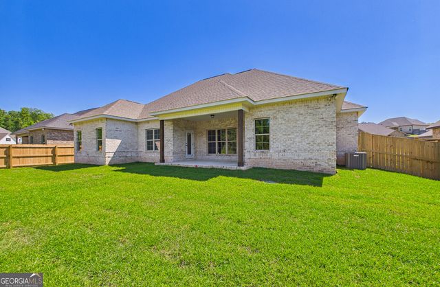 212 Golden Chestnut Bend, Bonaire, GA 31005