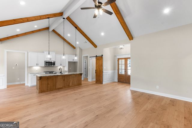 212 Golden Chestnut Bend, Bonaire, GA 31005