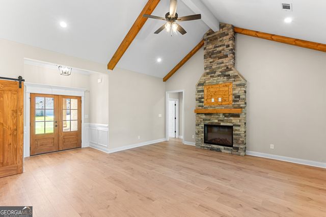 212 Golden Chestnut Bend, Bonaire, GA 31005