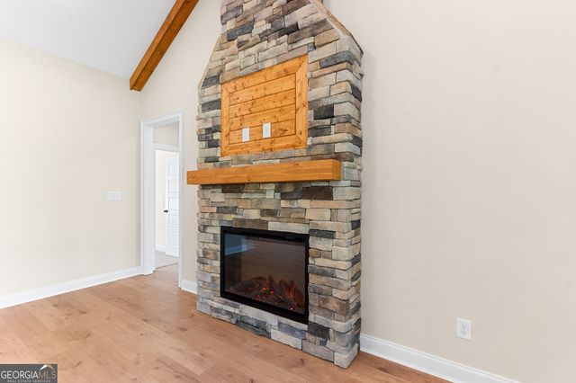 212 Golden Chestnut Bend, Bonaire, GA 31005