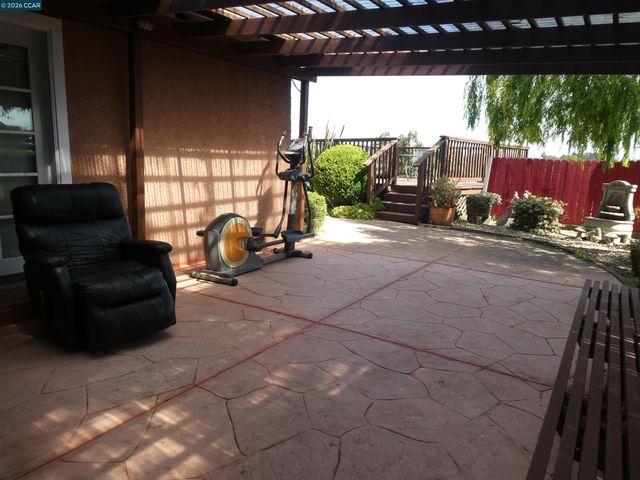 2908 Sargent Ave, San Pablo, CA 94806