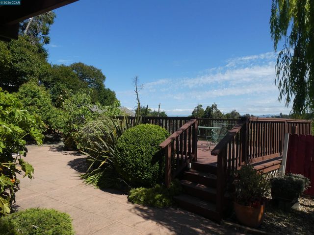 2908 Sargent Ave, San Pablo, CA 94806